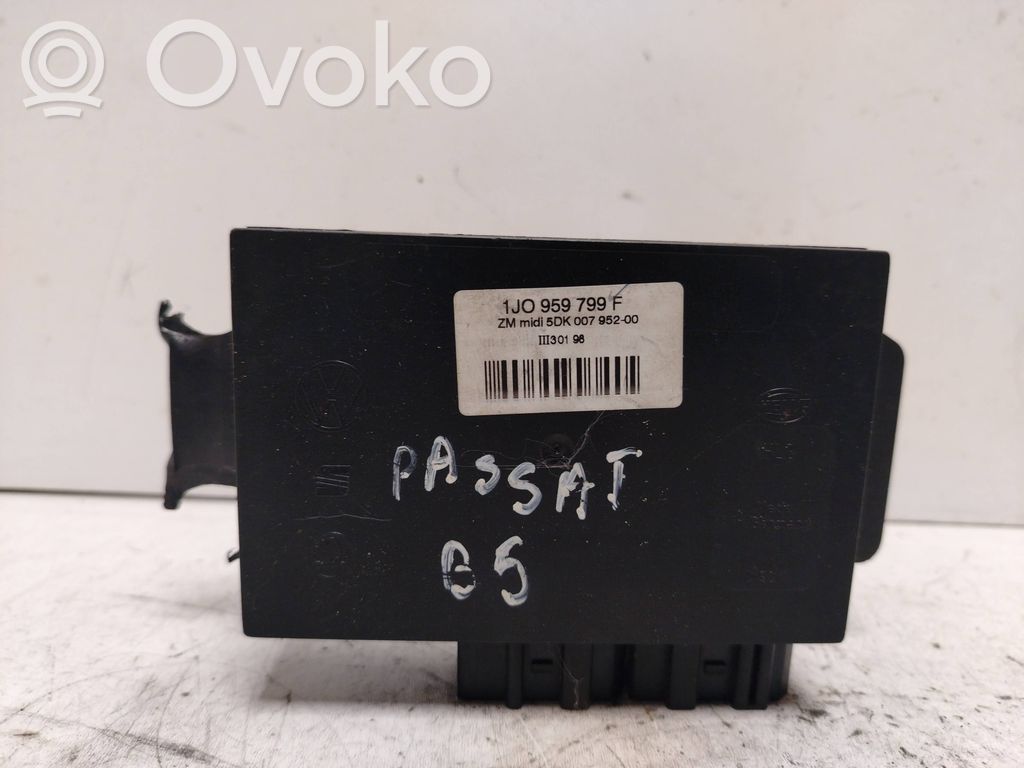 Volkswagen PASSAT B5 Moduł / Sterownik komfortu 