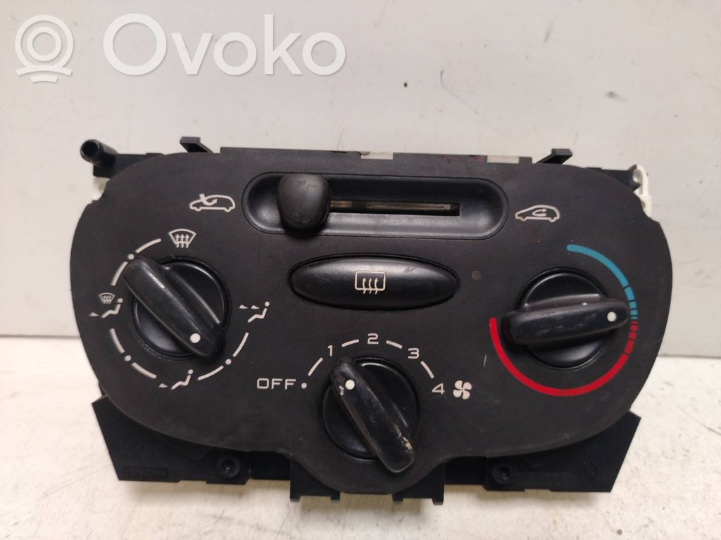 Peugeot 206 Climate control unit 