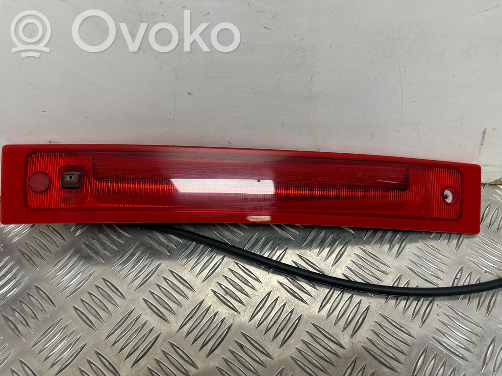 Volvo XC90 Third/center stoplight 