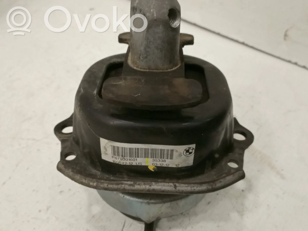 Engine mount bracket   P679301601