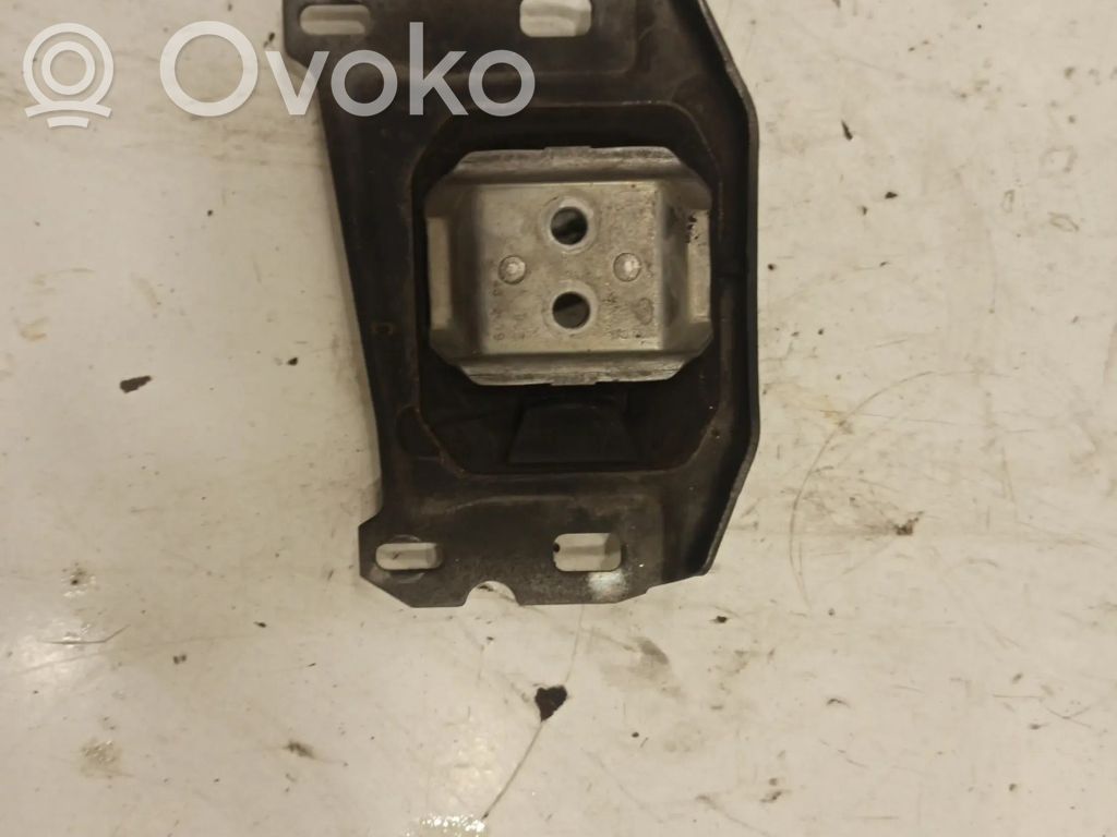 Engine mount bracket   9807420980B