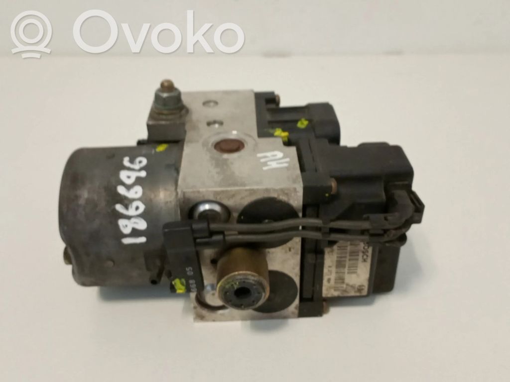 Bomba de ABS   8E0614111