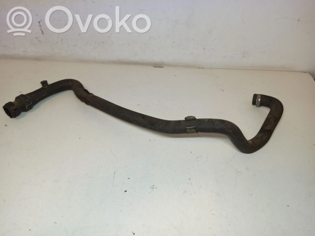 Coolant pipe/hose
