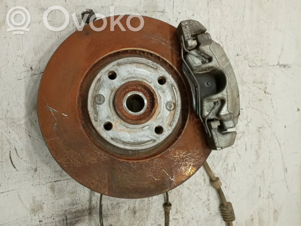 Cubo de rueda delantera   9670613980