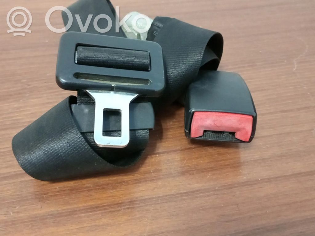 Kolmannen istuinrivin turvavyö   8L0857713,560290902A