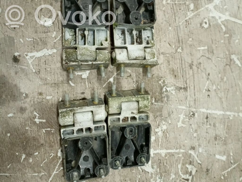 Peugeot Expert Etuoven yläsarana 