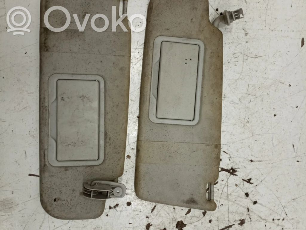 Audi A3 S3 8L Uchwyt osłony przeciwsłonecznej szyberdachu 