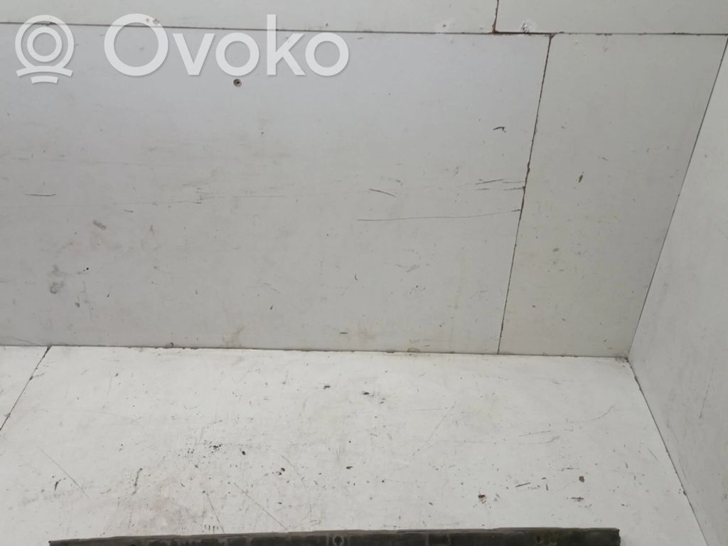 Stoßstange Stoßfänger   TRASEIRO,8L0807949B