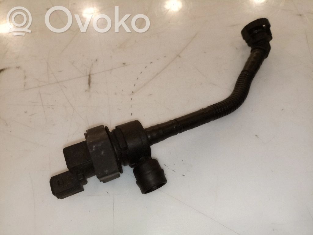 Pompe à carburant   7512581,7512576