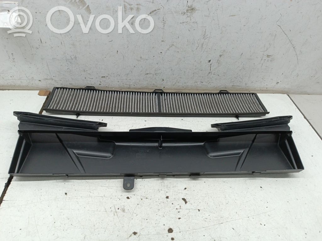 BMW 1 E81 E87 Luftfilterkasten 