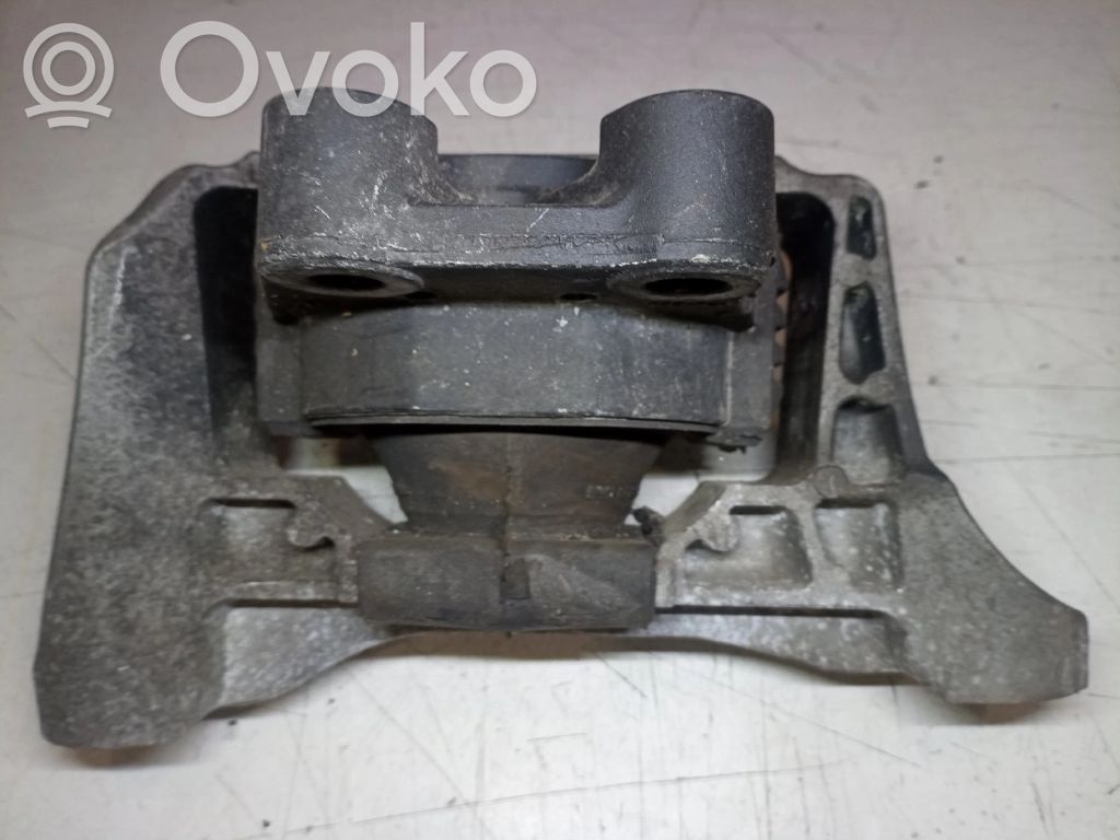 Ford Focus Moottorin kiinnikekorvake 