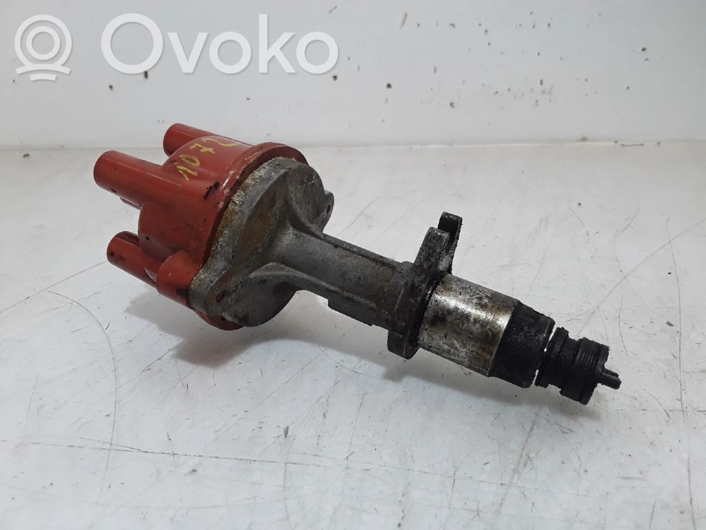 Ignition distributor   R202218033