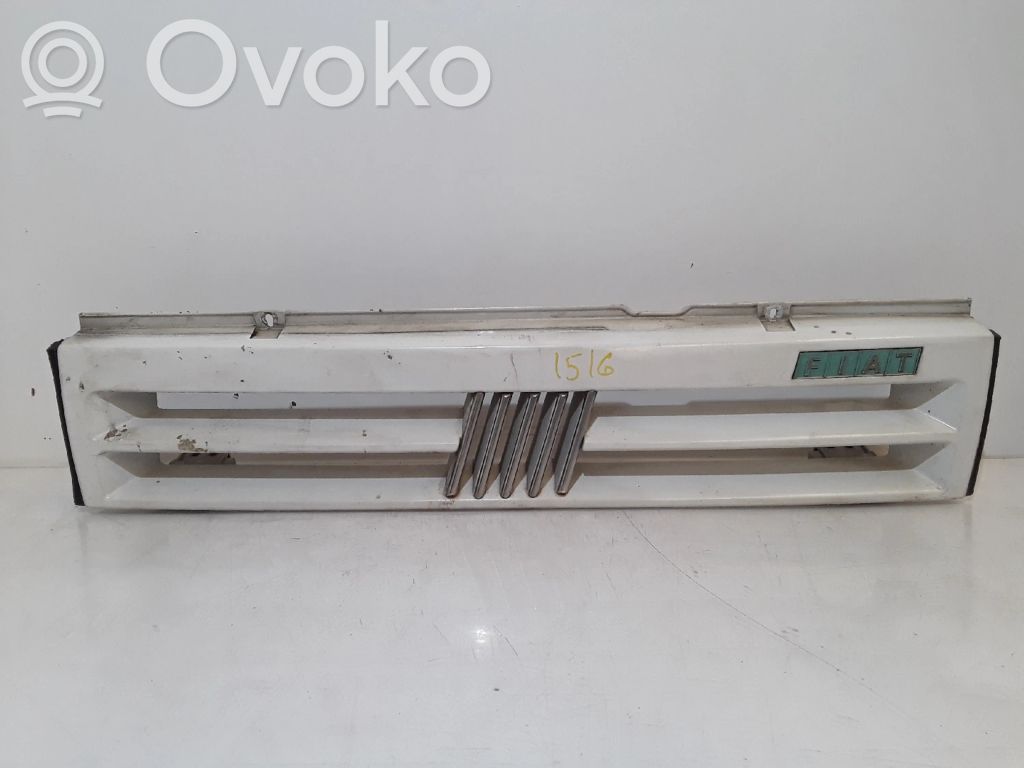 Front grill   R202211611