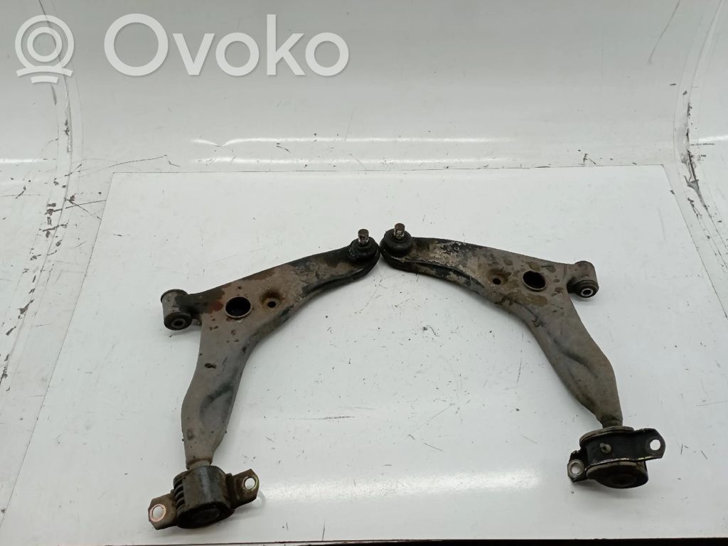 Front control arm   FRENTEDIREITA,ESQUERDA