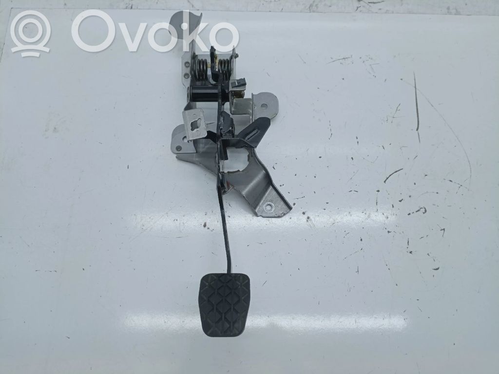 Mazda 3 I Pedāļu montāža 