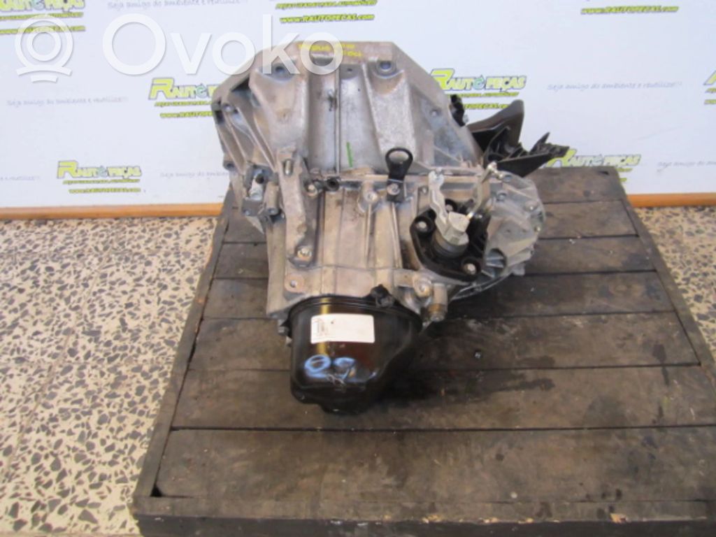 Manual 5 speed gearbox   JR5322,93000KM