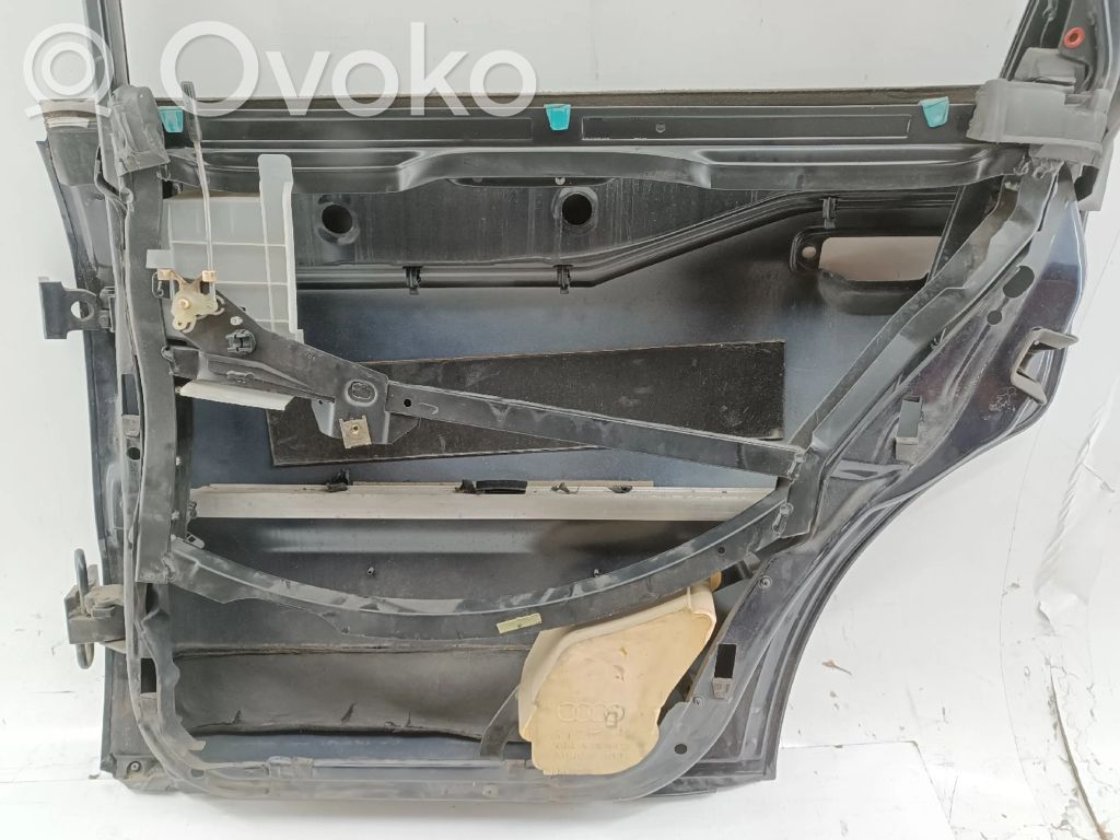 Puerta trasera   8D0839350