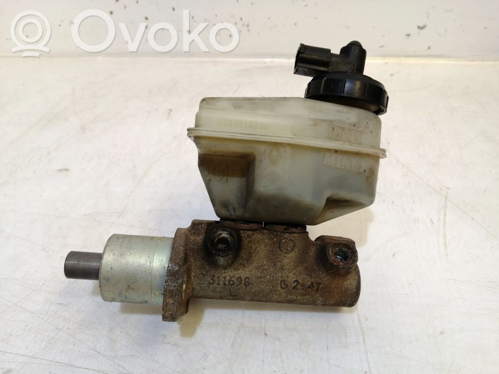 Cilindro de freno maestro   7700818830,R202311020