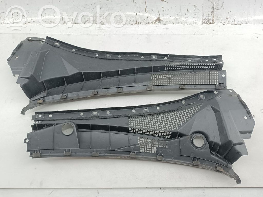 KIA Sorento Wiper trim 
