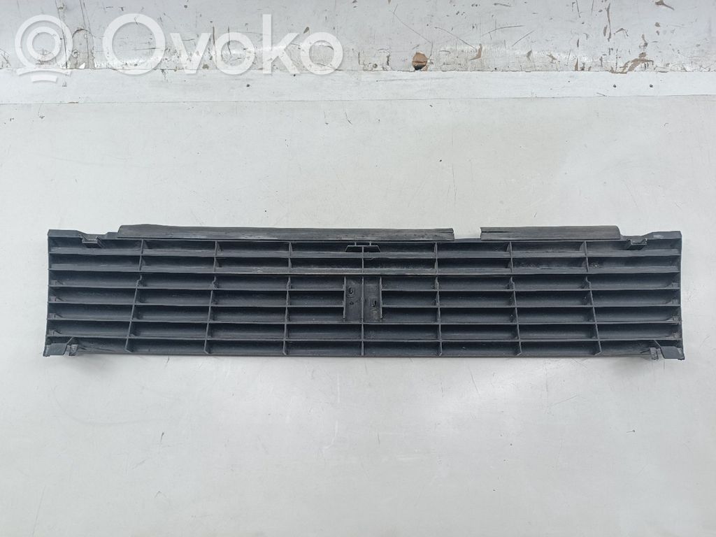 Seat Ibiza I (021A) Etusäleikkö 