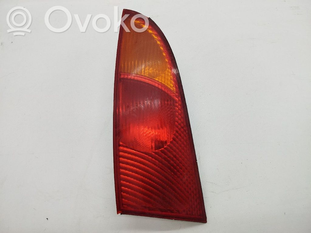 Tailgate rear/tail lights   XS4113405