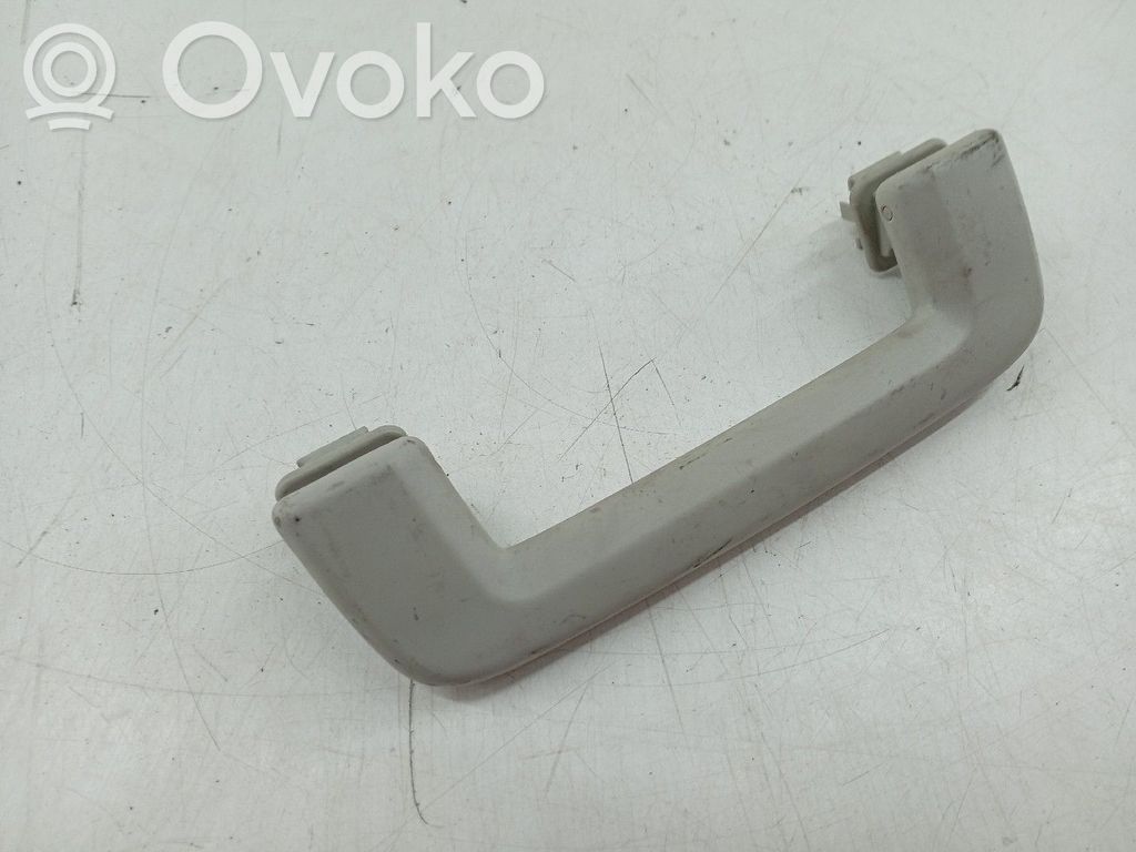 Hyundai Santa Fe Front door interior handle 