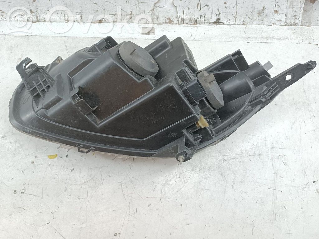 Headlight/headlamp   ET7613W029AM