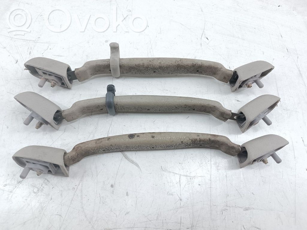 Nissan X-Trail T31 Front door interior handle 