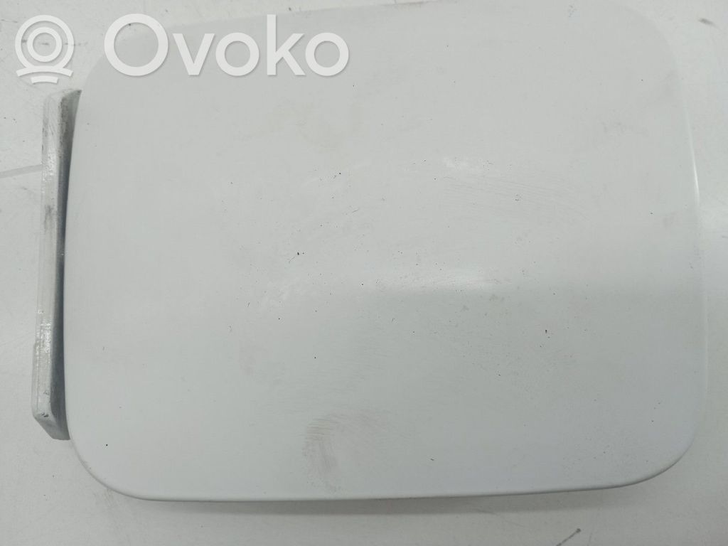 Polttoainesäiliön korkki   6951022010
