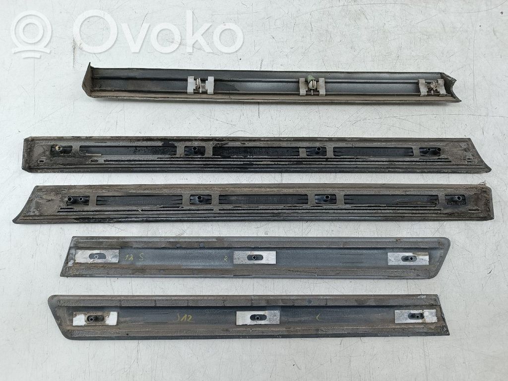 Porte arrière   8P3853699,8P3853700
