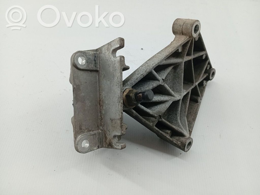 Engine mount bracket   7700832251