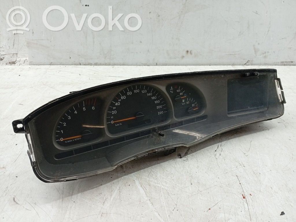 Opel Vectra B Nopeusmittari (mittaristo) 