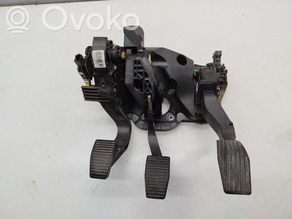 Pedal assembly   51987018,2583561045