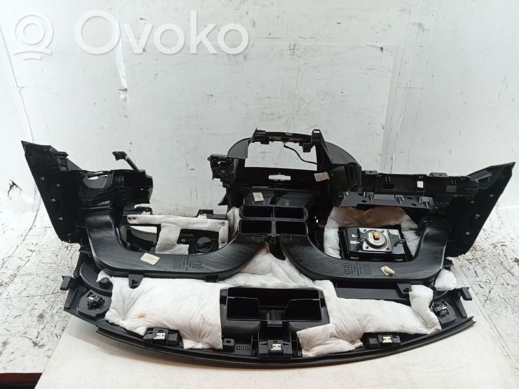 Dashboard   07356016100,052056636