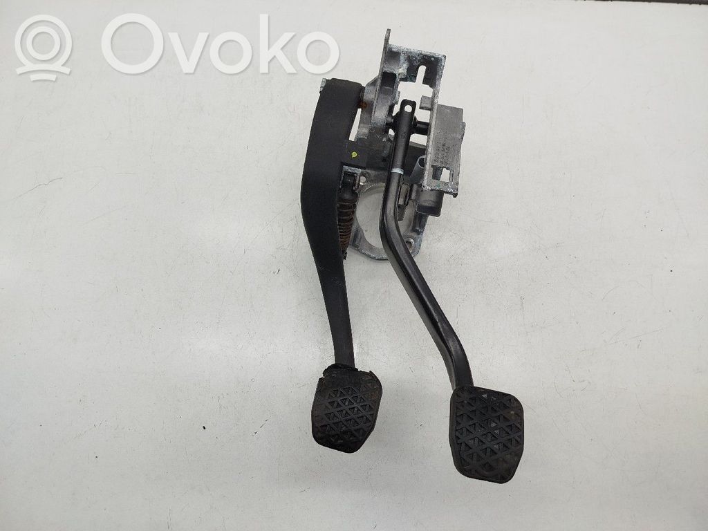 Pedal assembly   35316761310,678711,BORRACHADANIFICADA