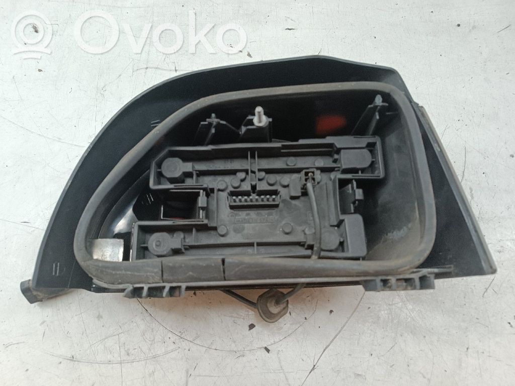 Aizmugurējais lukturis pārsegā   085511930LB,COMDESGASTE