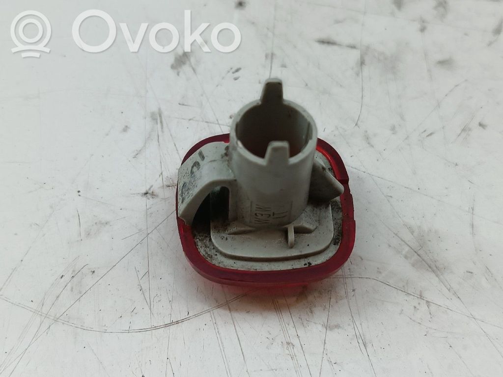 Luz de freno adicional/tercera   4D0945155