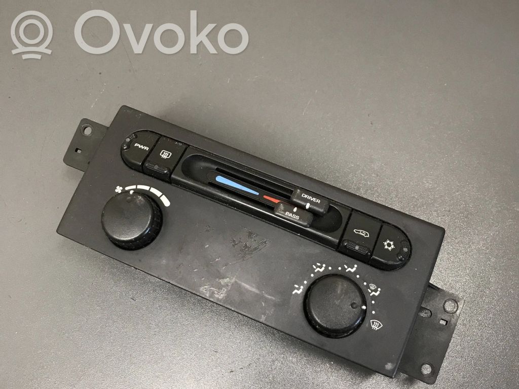 Chrysler Pacifica Climate control unit 