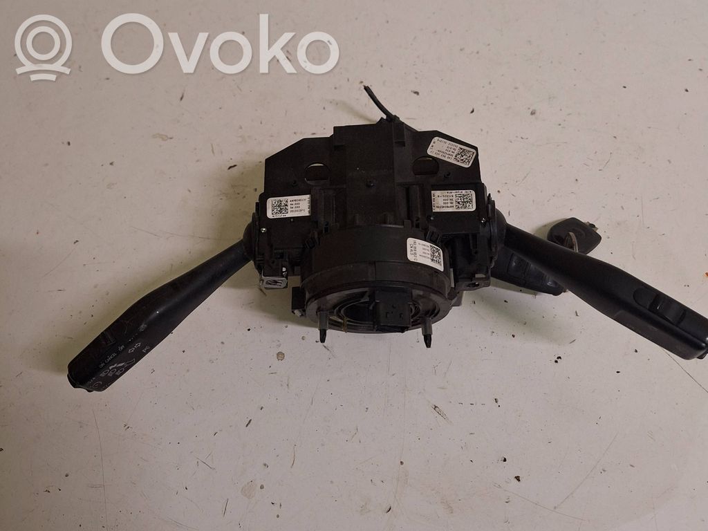 Seat Leon (1P) Commodo, commande essuie-glace/phare 
