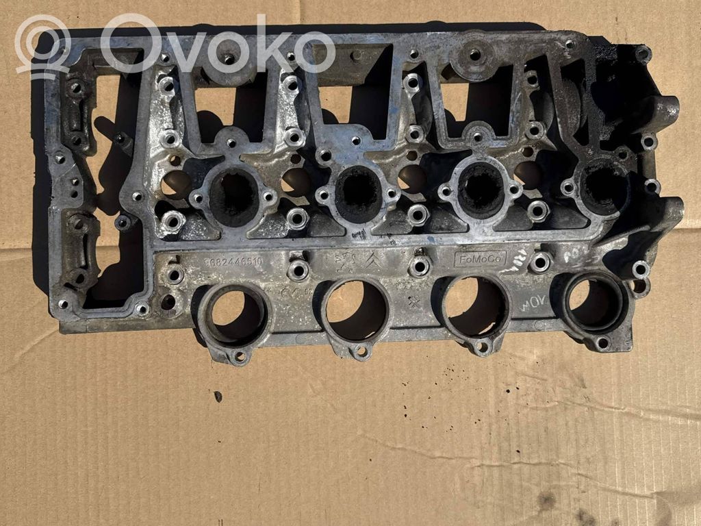 Culata del motor   9682446510
