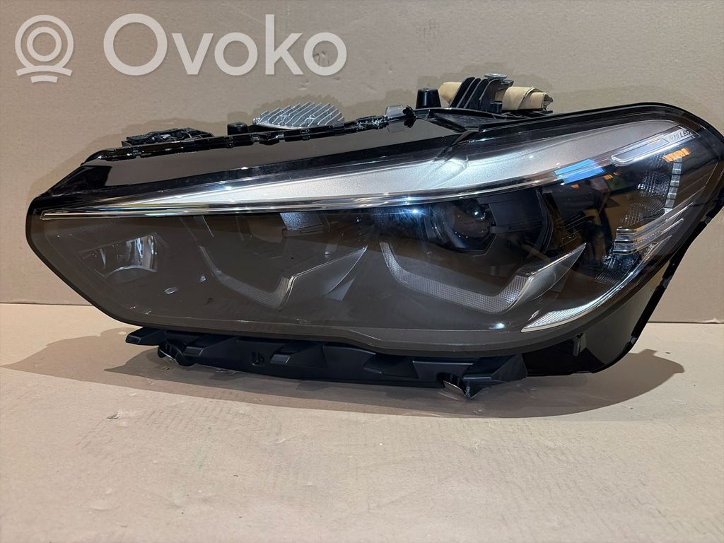 BMW X5 G05 Lampa przednia 