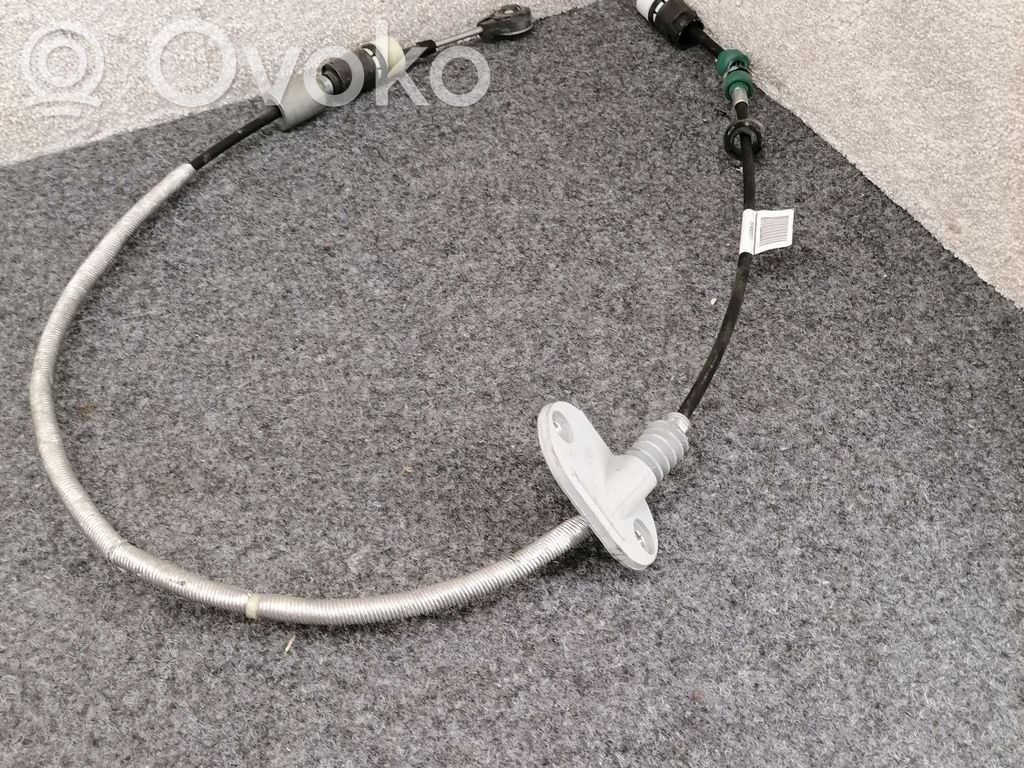 Volvo XC90 Gear shift cable linkage 