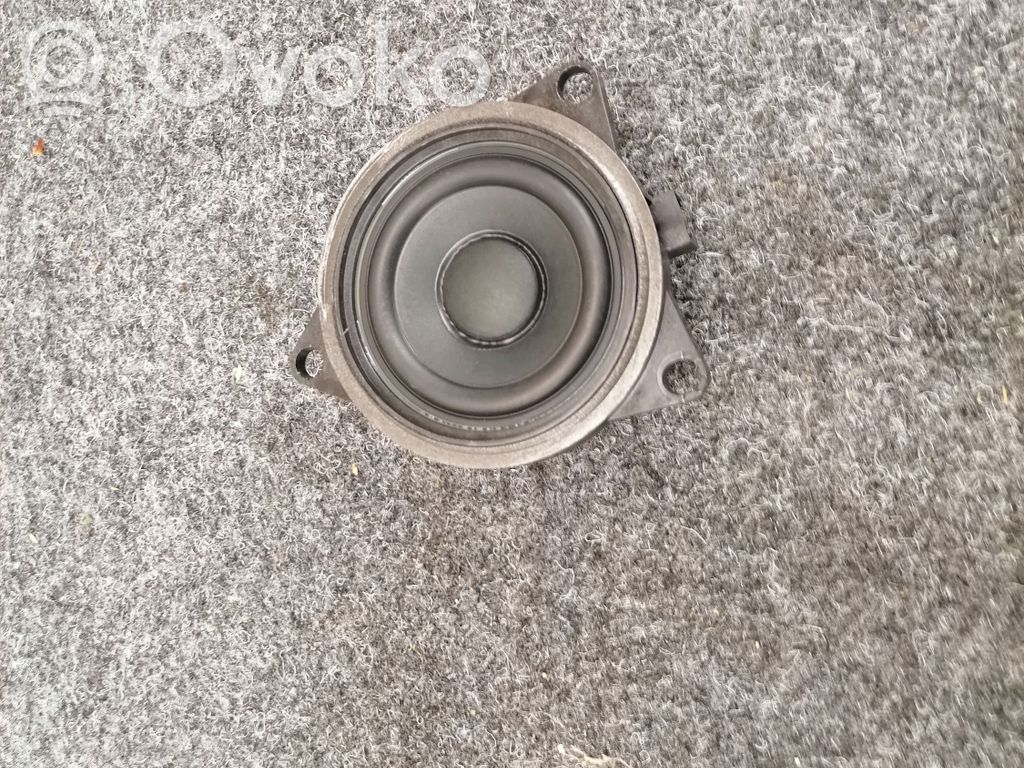 Volvo XC90 Front door speaker 