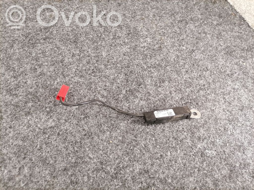 Volvo V60 Antenos stiprintuvas 