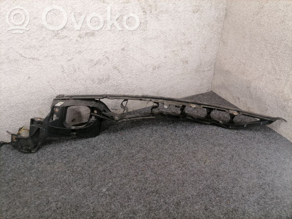 BMW X5 E70 Laikiklis sparno 