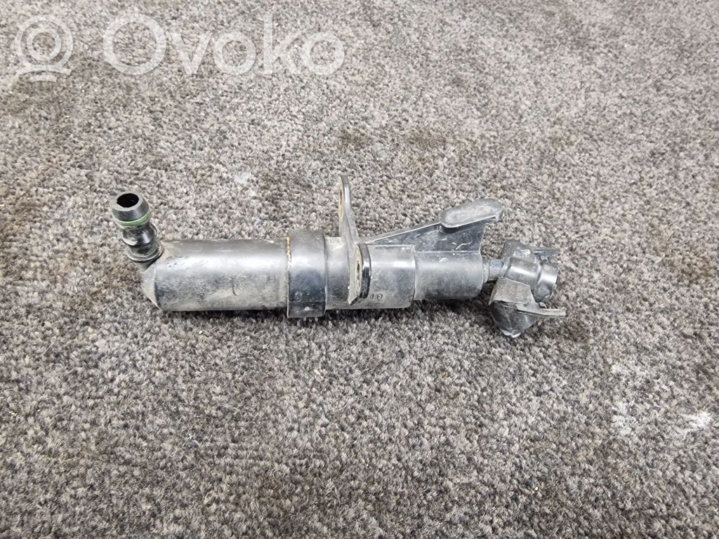 Skoda Octavia Mk2 (1Z) Dysza spryskiwacza lampy przedniej 