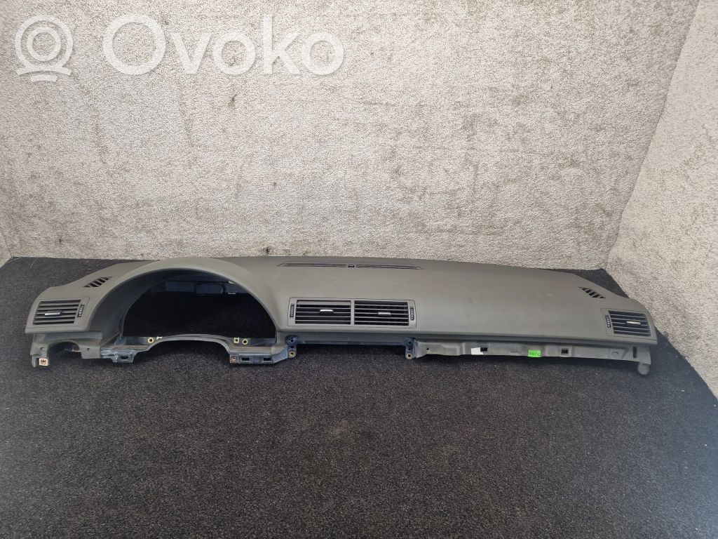 Deska rozdzielcza   8E1857067A