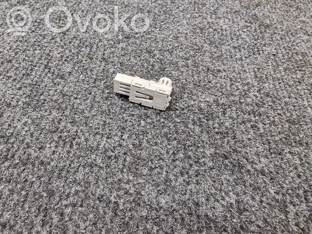 BMW 4 F32 F33 Alte lămpi de interior 