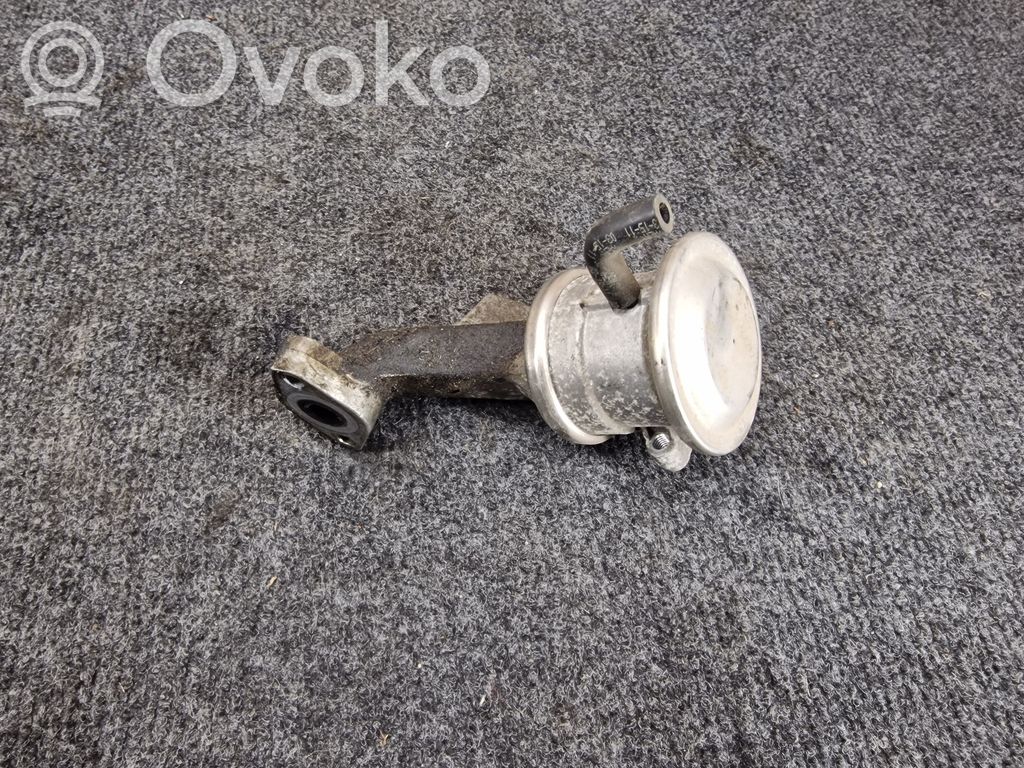 Audi A7 S7 4G Alsuoklio vožtuvas 