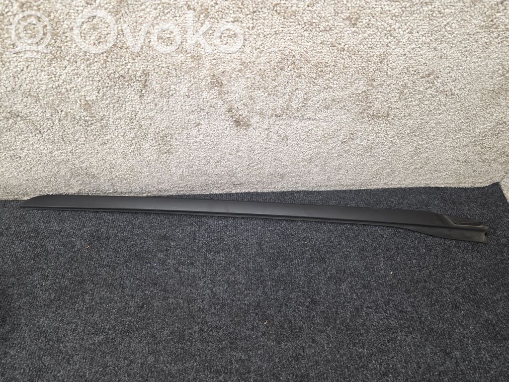 BMW 4 G22 G23 G24 G26 Windshield trim 